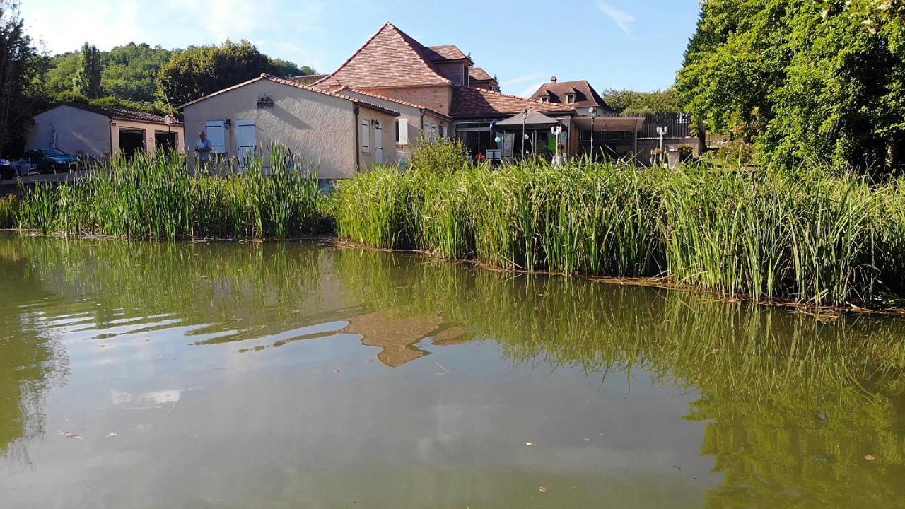 Le Domaine De L'Etang De Sandanet Issac Kültér fotó